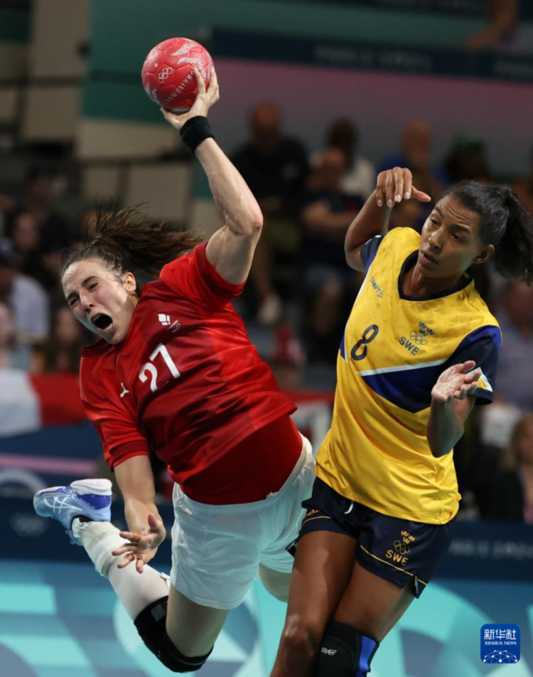瑞典队在手球比赛中表现出色