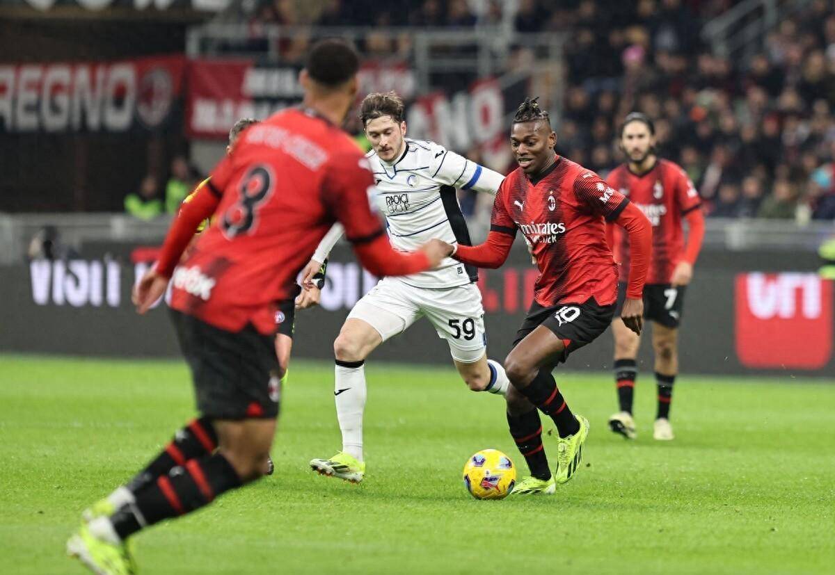 AC米兰新晋球星破门得分，展现潜力