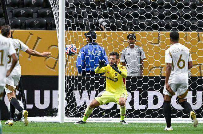 切尔西错失单刀球，莫德里奇门将神勇扑救成最大功臣！的简单介绍