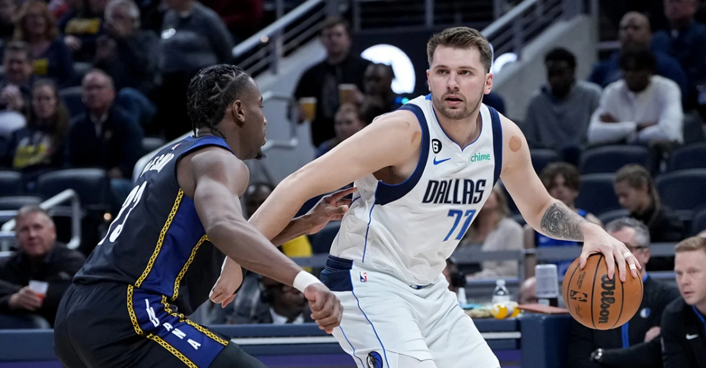 包含Karsa连续五场比赛得分超过爆冷，独行侠挑战极限！的词条